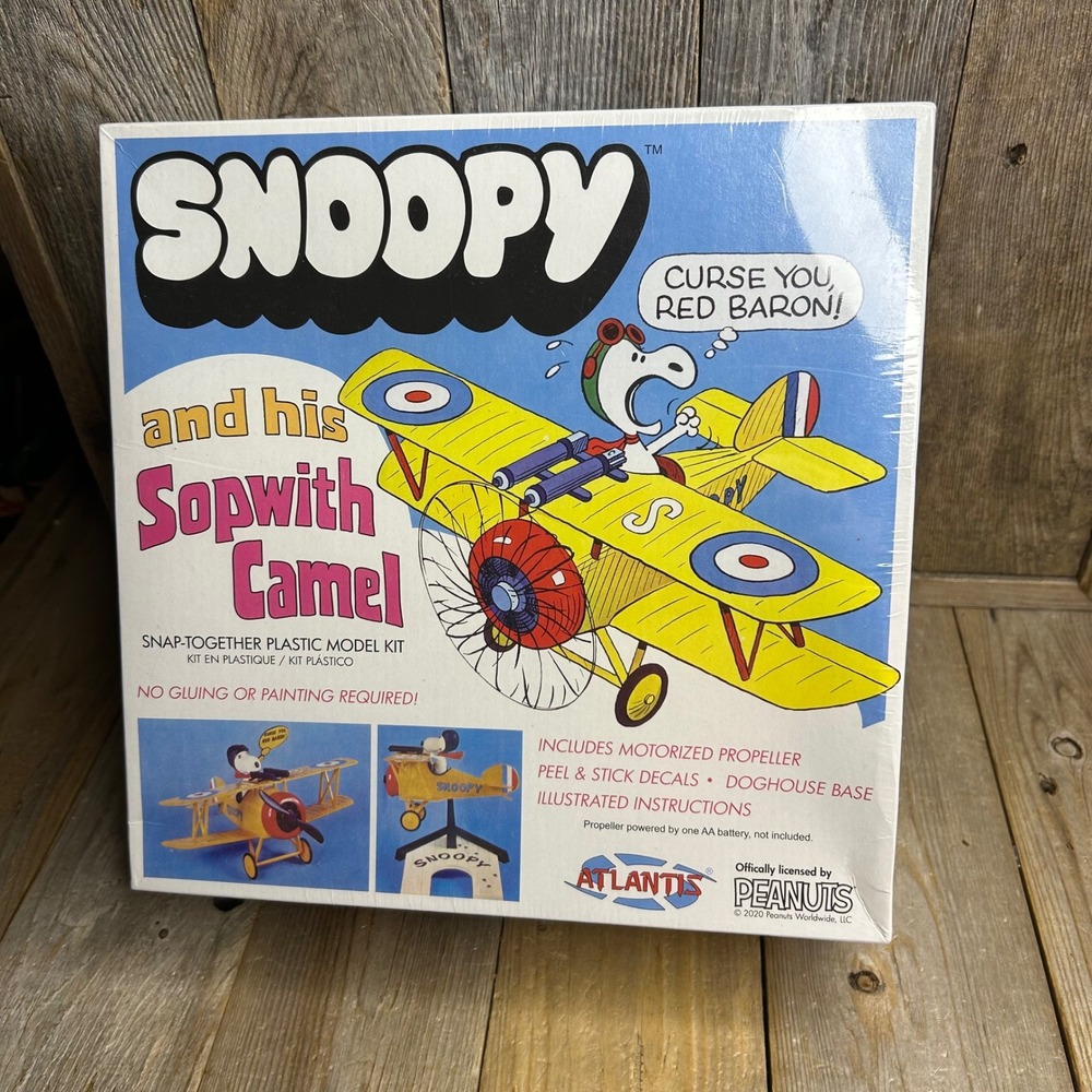 Atlantis Peanuts Snoopy and his Sopwith Camel Motorized Model Kit M6779 NEW